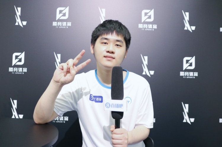 赛后的采访 赛后的采访