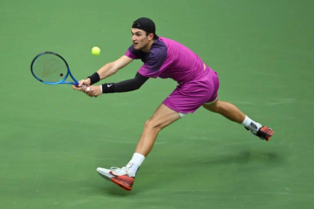 发挥至关重 发挥至关重